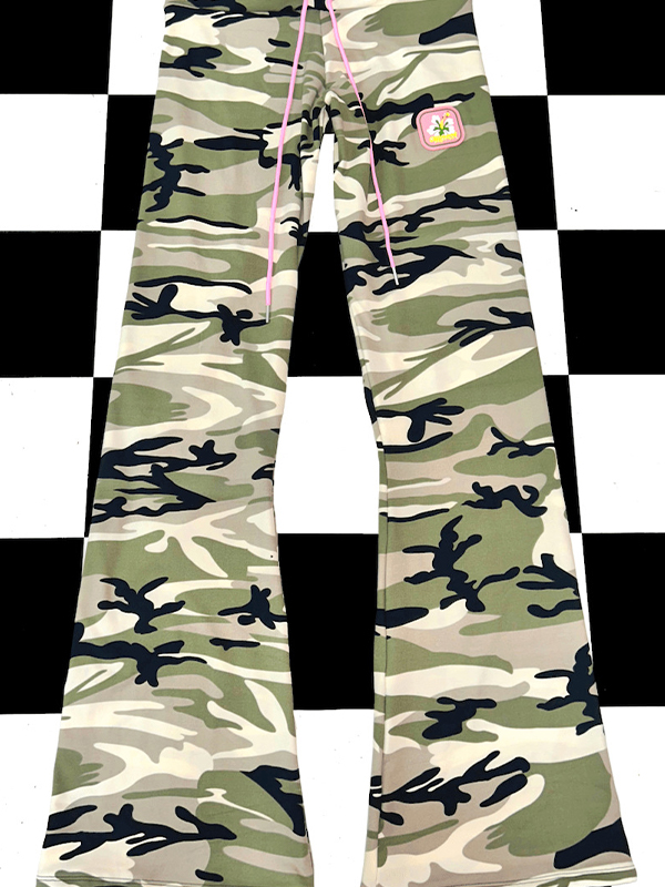 Conjunto de dos piezas con estampado de camuflaje-4