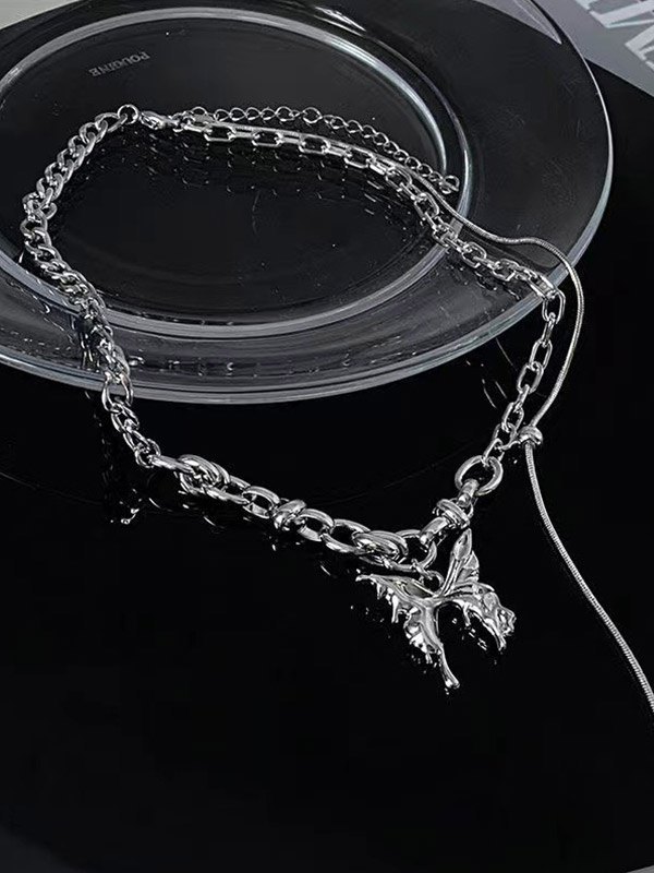 Collar de cadena de eslabones con colgante de mariposa-2
